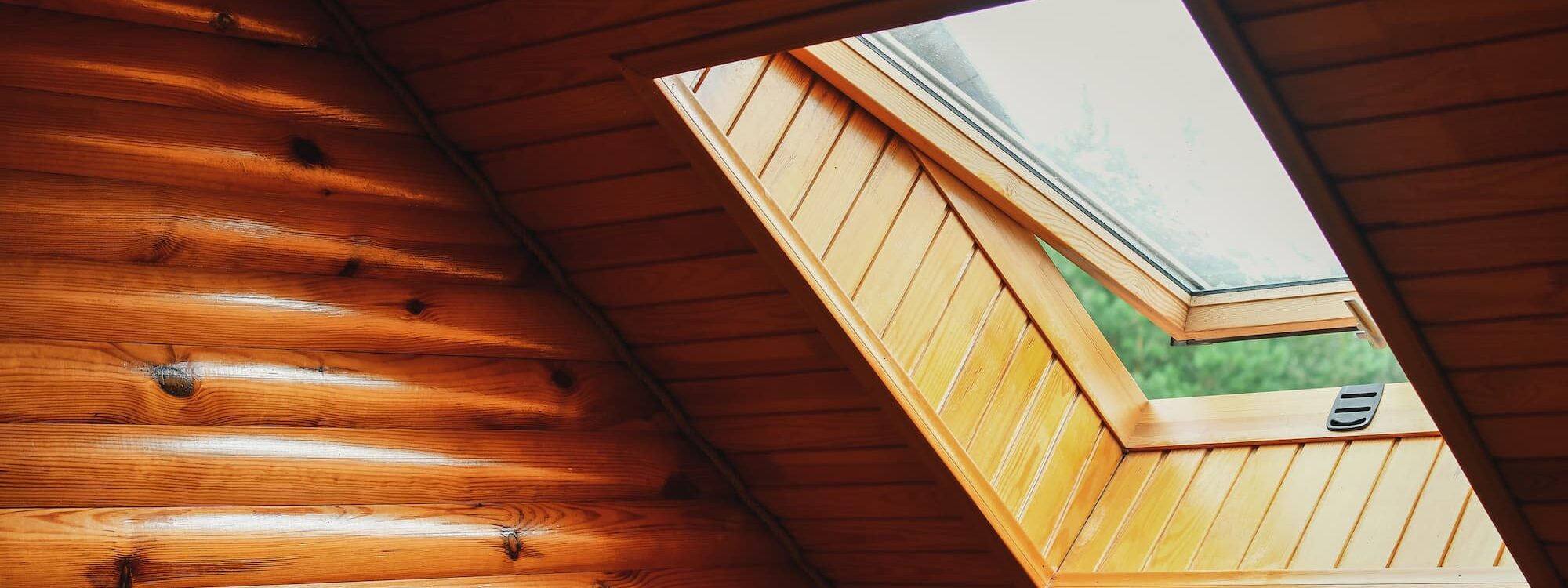 FENÊTRE DE TOIT BOIS 2000X750 | Building 68 5 astuces pour entretenir vos fenêtres de toit en bois Rixheim